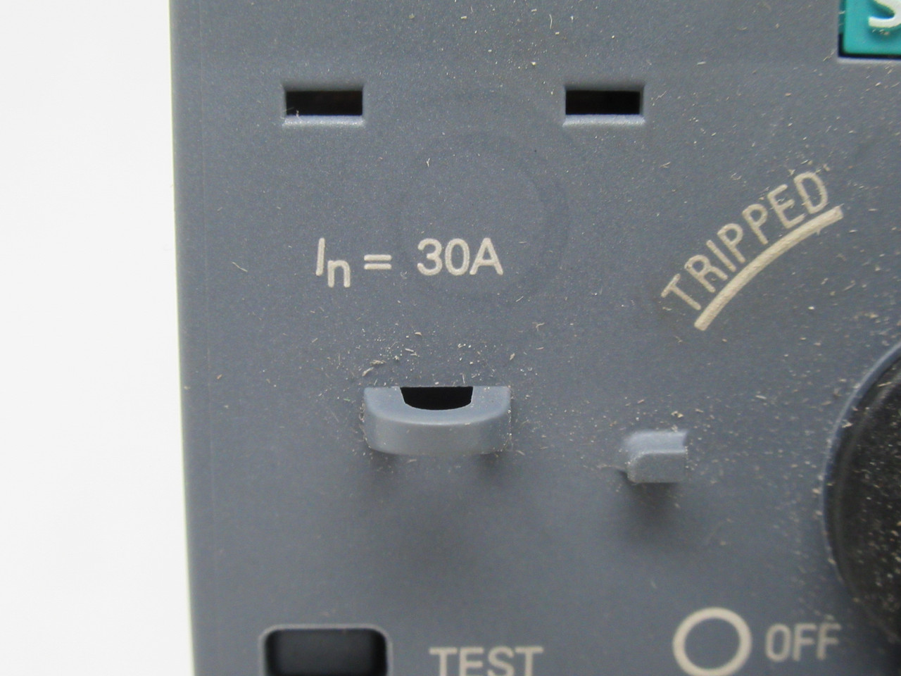 Siemens 3RV2742-5ED10 Circuit Breaker 30A 600V 50/60Hz 3-Pole COSMETIC DMG USED