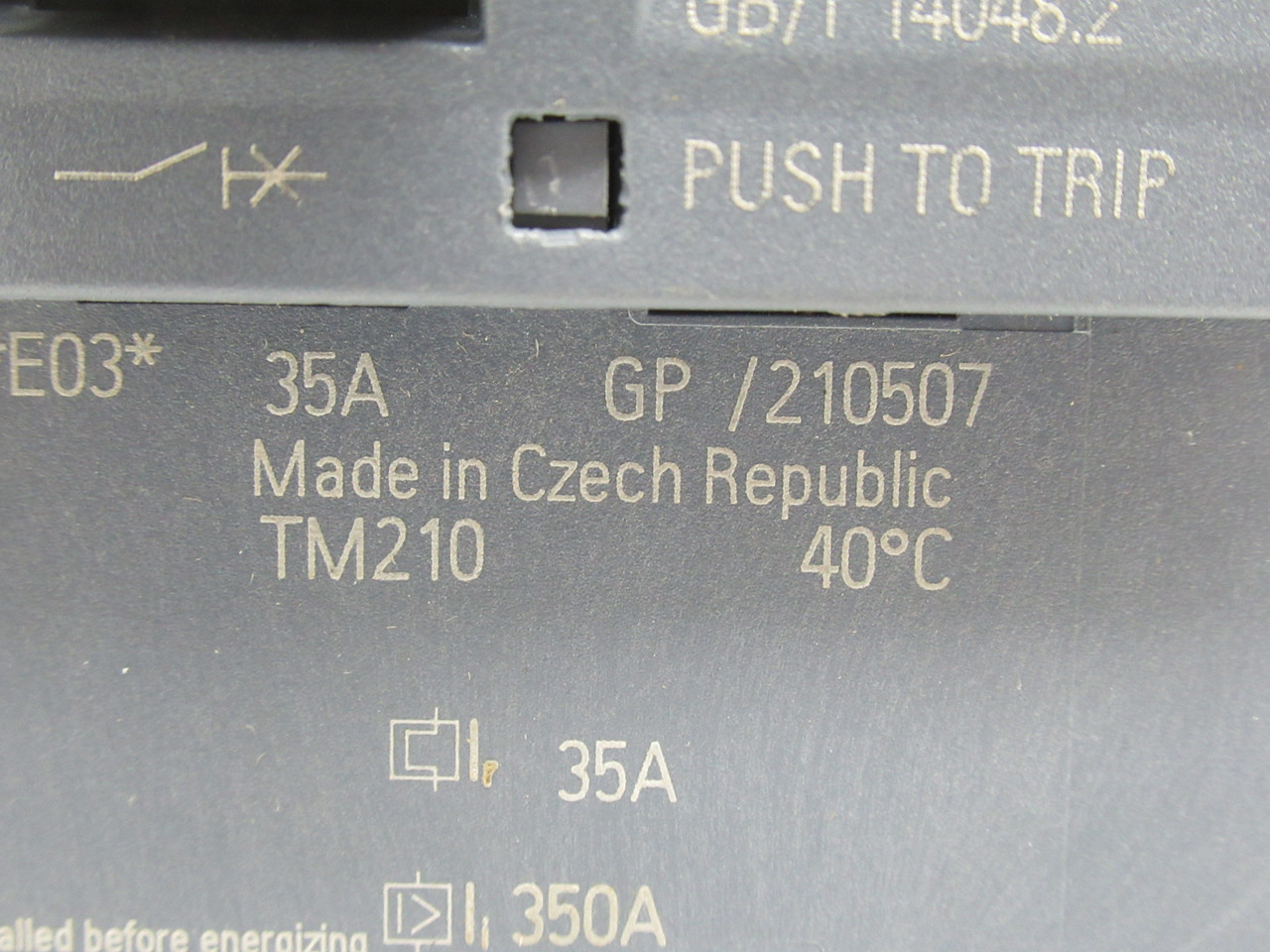 Siemens 3VA5135-6ED31-0AA0 Circuit Breaker 35A 800V 3-Pole USED