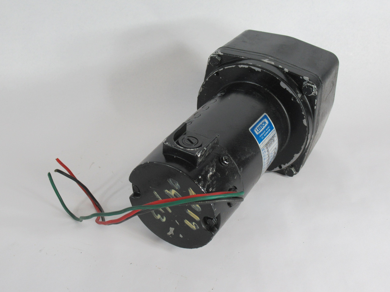 Leeson DC Gearmotor 180:1 341 In-Lbs 1/8HP 14RPM 90VDC 34 TENV 1.0A NO KEY USED