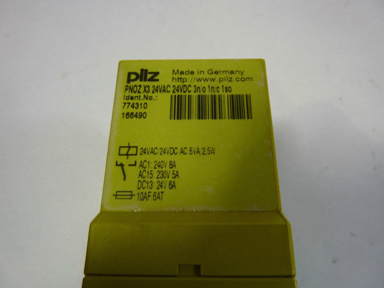 Pilz PNOZX3-24VAC/DC-3NO-1NC-1SO Module 24VDC USED