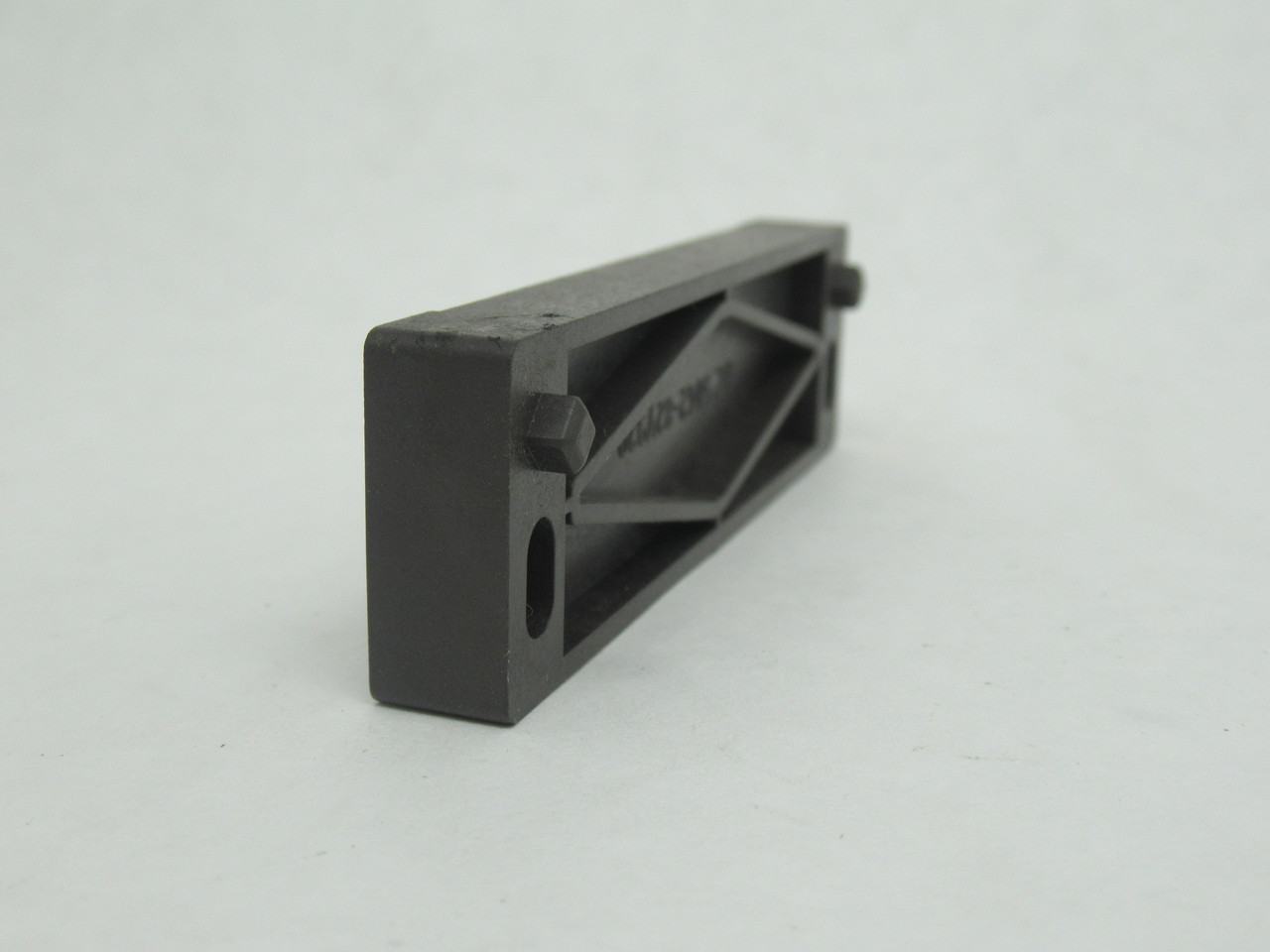 Schmersal SPACER BN 31/33 Mounting/Spacer Block for Safety Sensor/Actuator USED