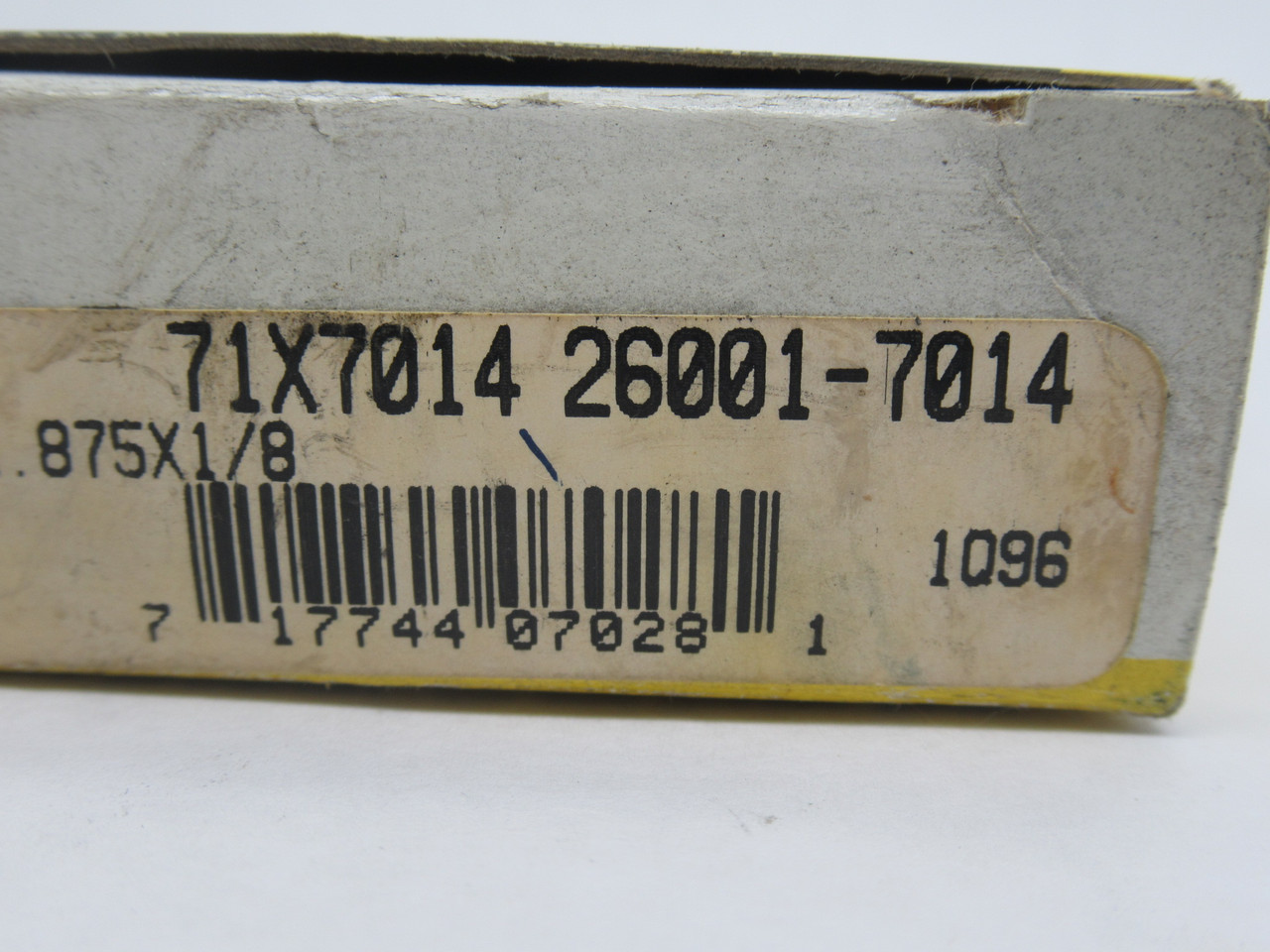 Garlock 71X7014-26001-7014 Oil Seal 0.875" OD 0.5" ID 0.125" W SHELF WEAR NEW