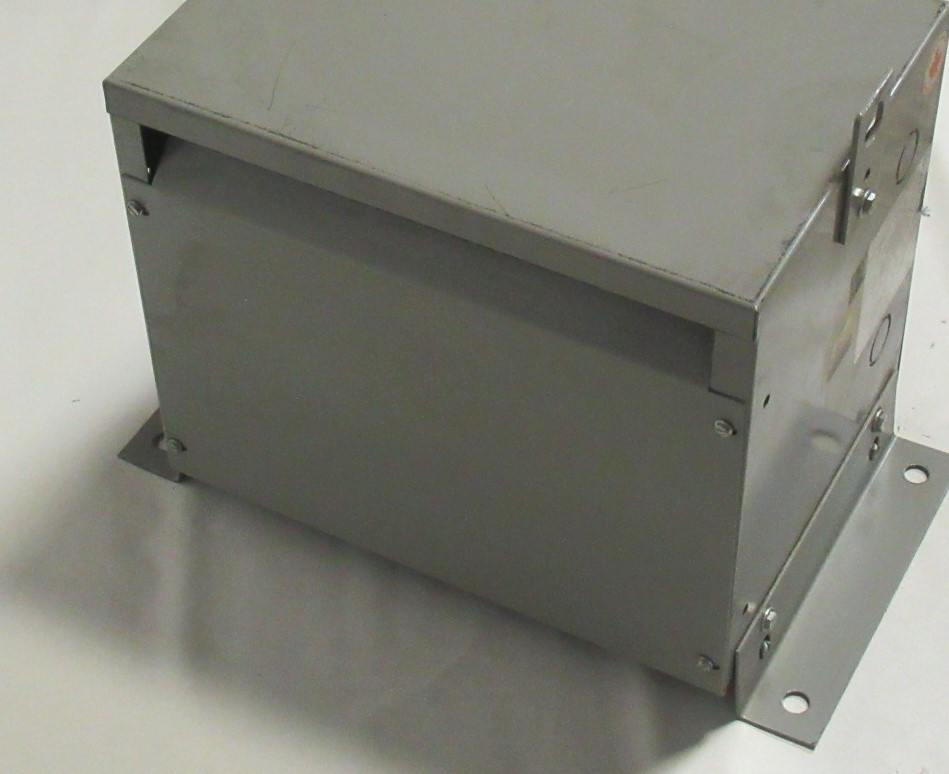 Rex Manufacturing RC45JH Industrial Transformer 45kVA Pri 600V Y Sec 480V Y USED