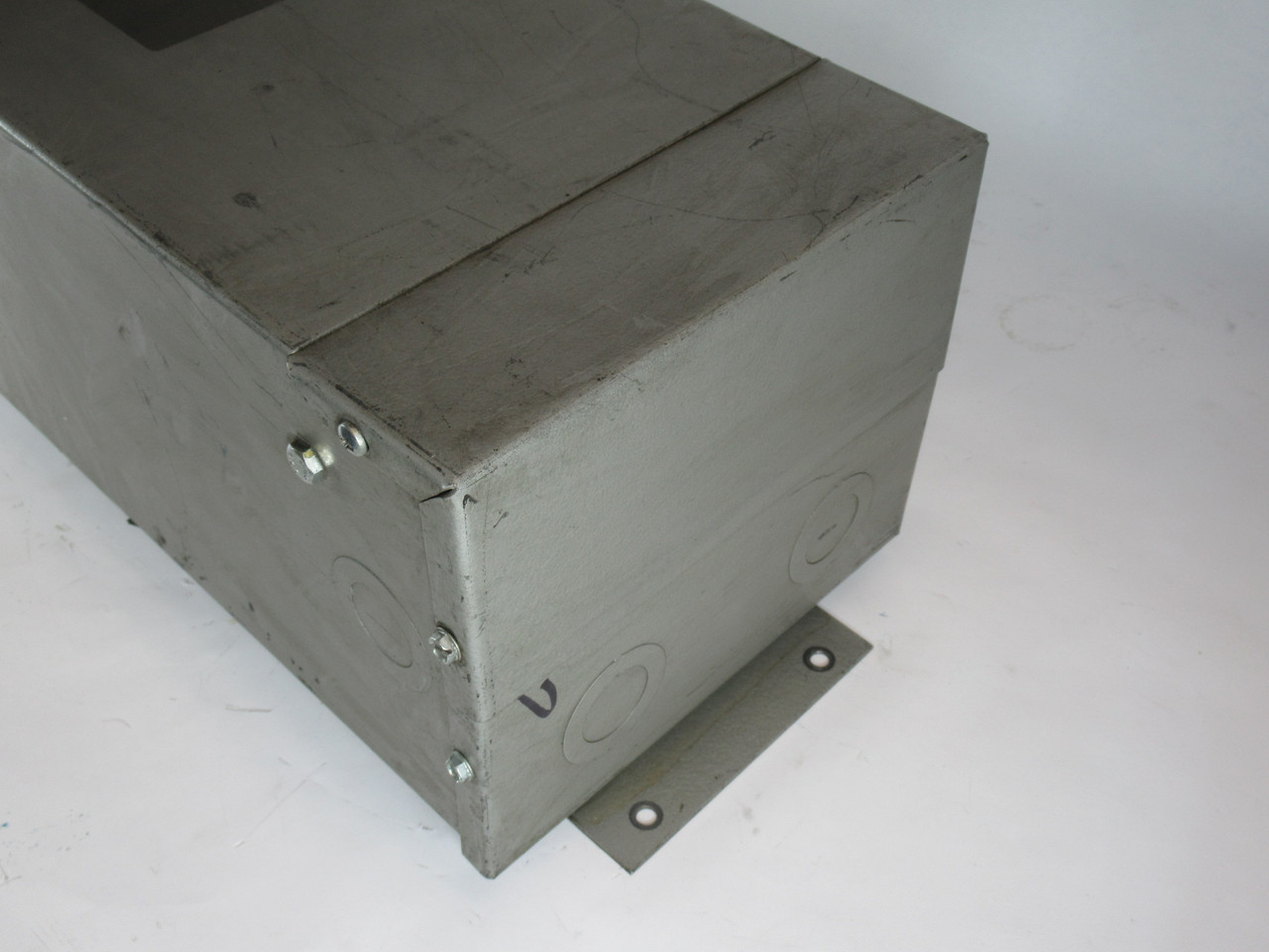 Dongan 85-5055SH General Purpose Transformer 5kVA Pri 600V Sec 120/240V 1Ph USED