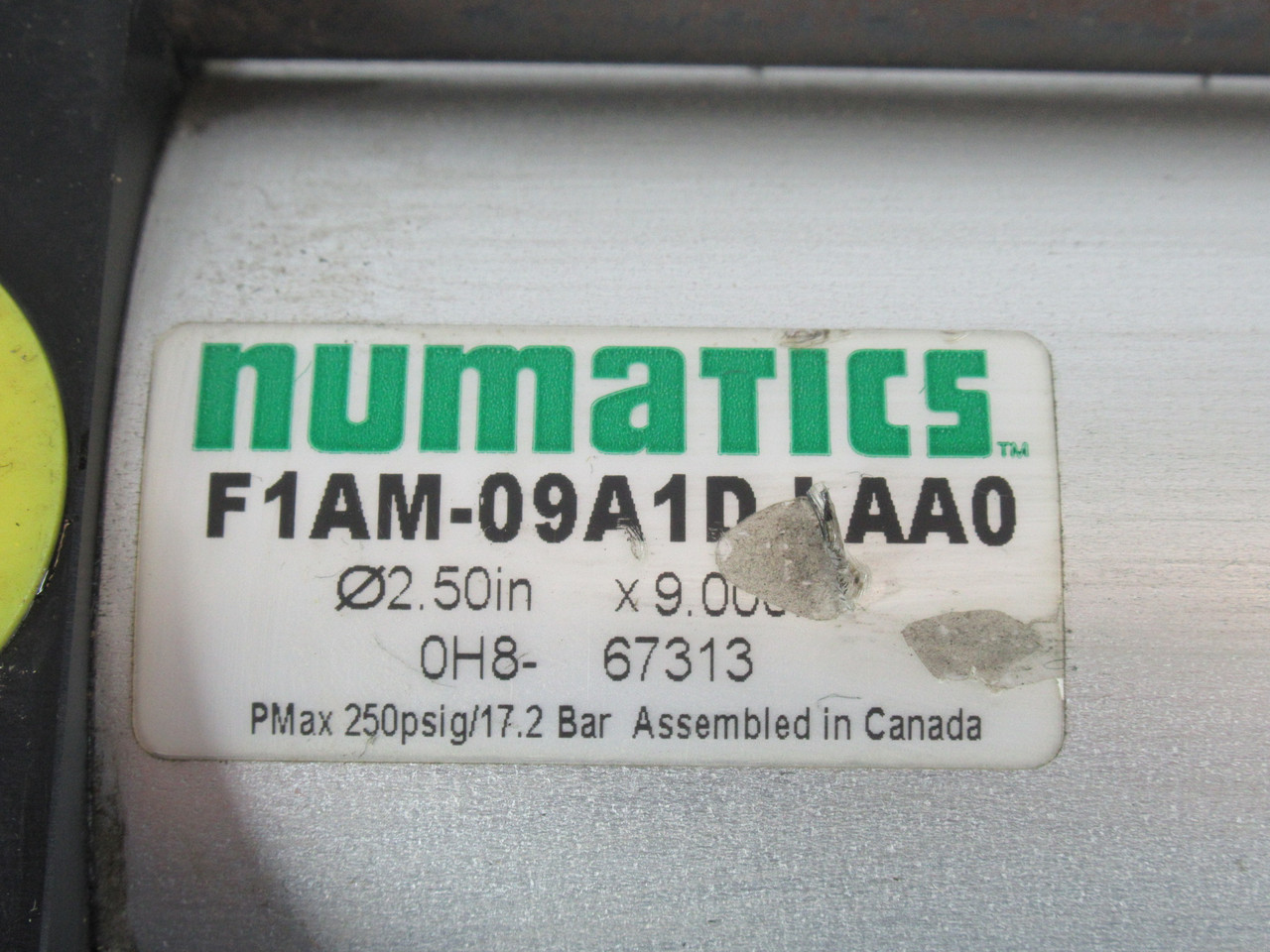 Numatics F1AM-09A1D-LAA0 Air Cylinder 2-1/2" Bore 9" Stroke SHELF WEAR NOP