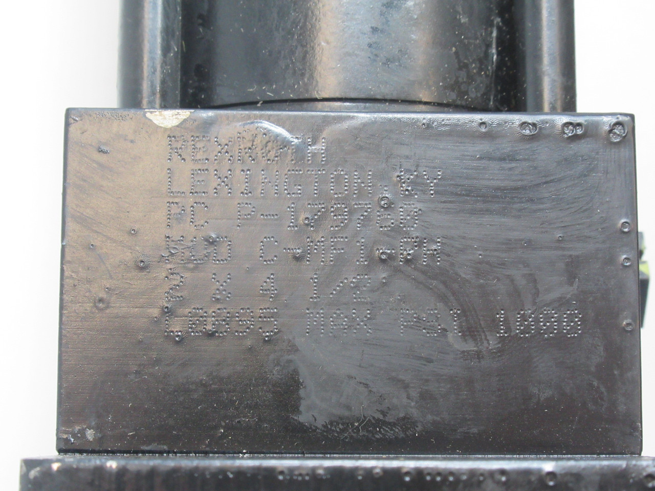 Rexroth P-179760 Model C-MF1-PH Hydraulic Cylinder 2" Bore 4-1/2" Stroke USED