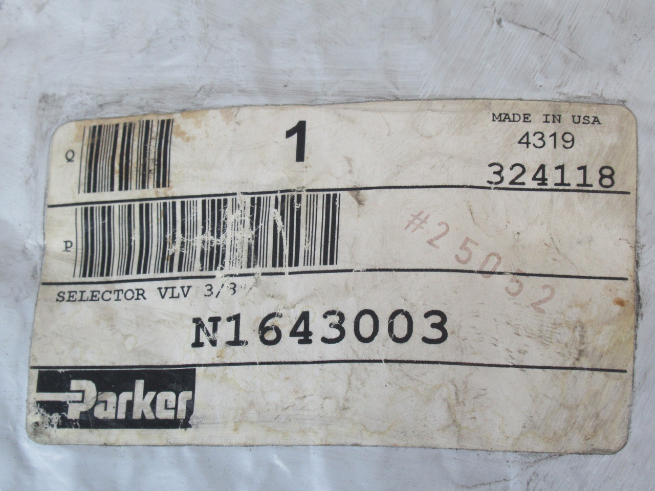 Parker N1643003 Selector Shuttle Valve 3/3 3/8" NPT SHELF WEAR NWB