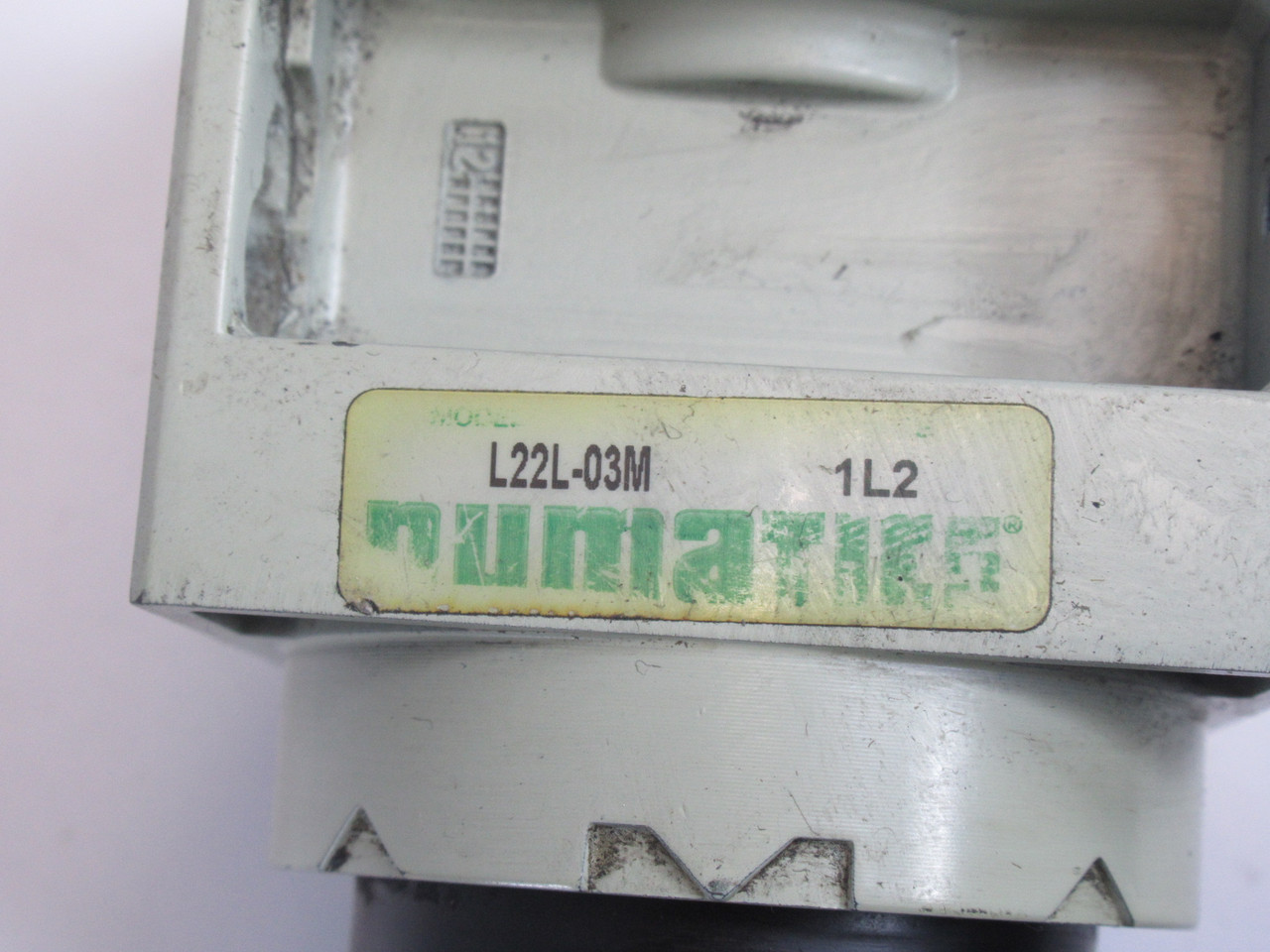 Numatics L22L-03M Lubricator with 3.8 oz Metal Bowl 3/8" NPT USED