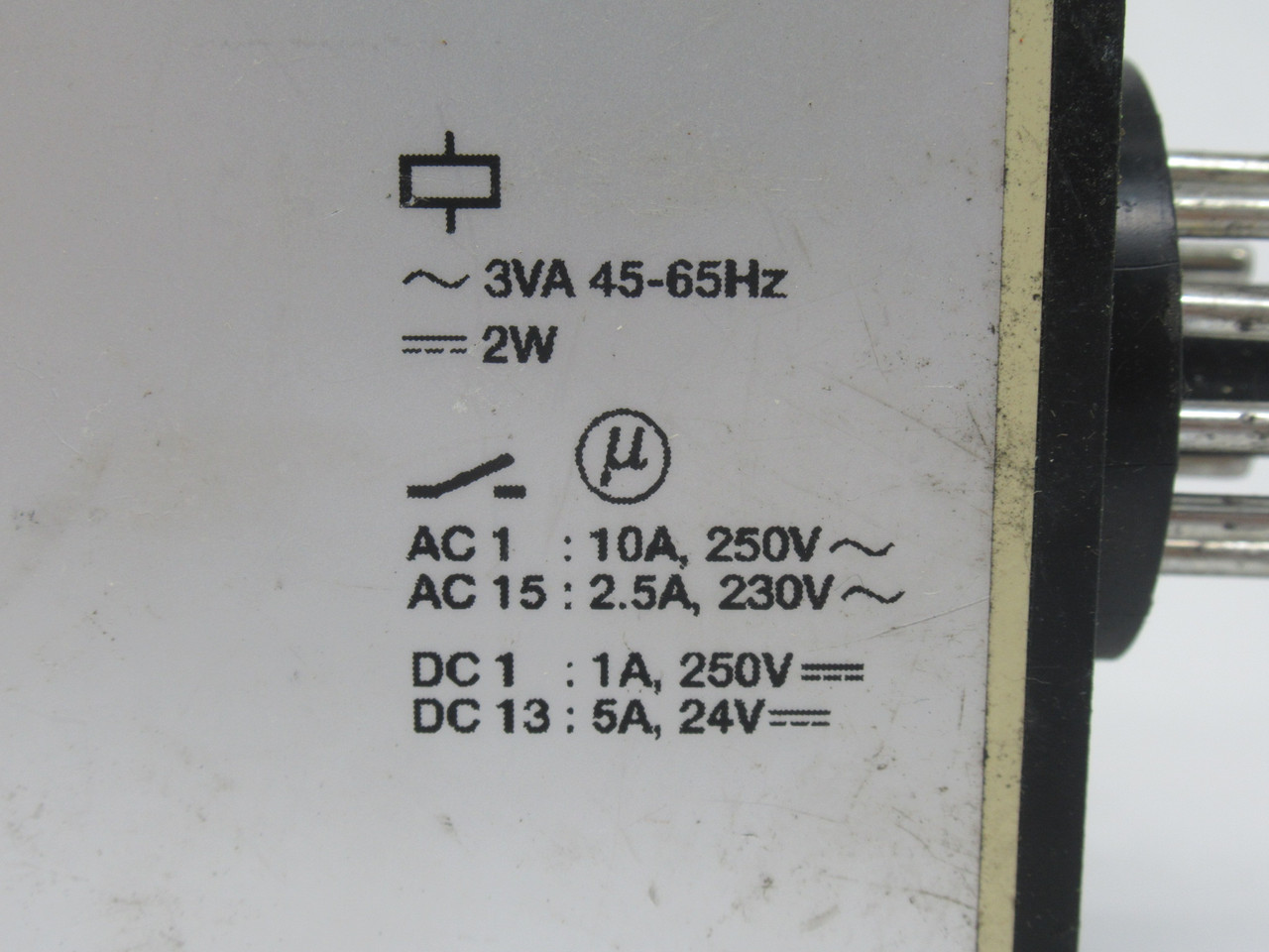 Carlo Gavazzi SL170115 Bistable Logic Relay Set-Reset Input 115VAC 50/60Hz USED