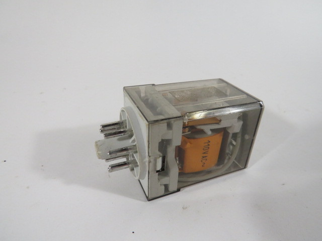 Finder 60.12.8.110.0000 General Purpose Relay 110VAC 10A 8-Pin USED