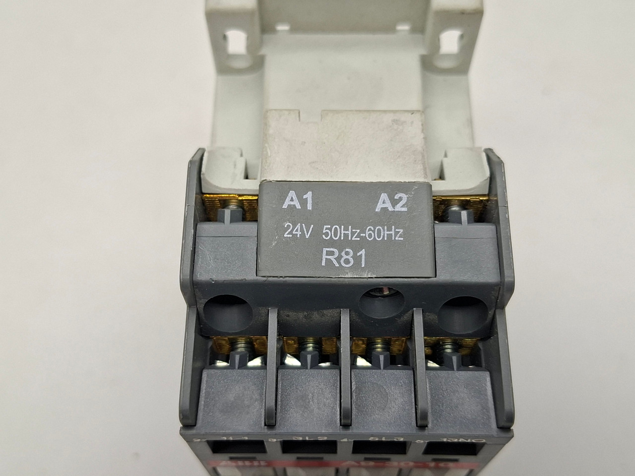 ABB A9-30-10-81 AC Non-Reversing Contactor 24V 50/60Hz NO DIN RAIL CLIP USED
