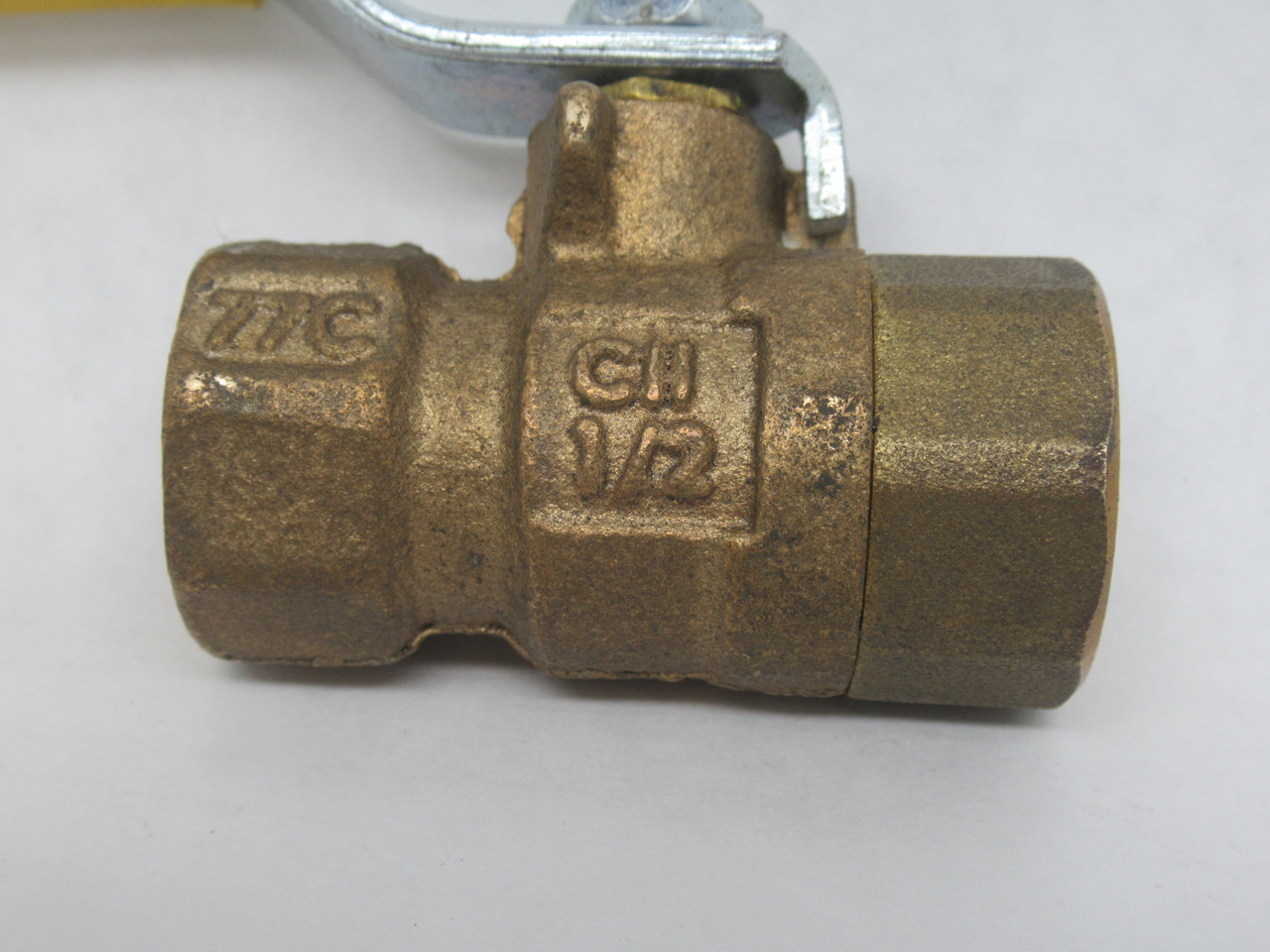Apollo 77C-103-01 Bronze Ball Valve 1/2" NPT Female 600CWP SHELF WEAR NOP