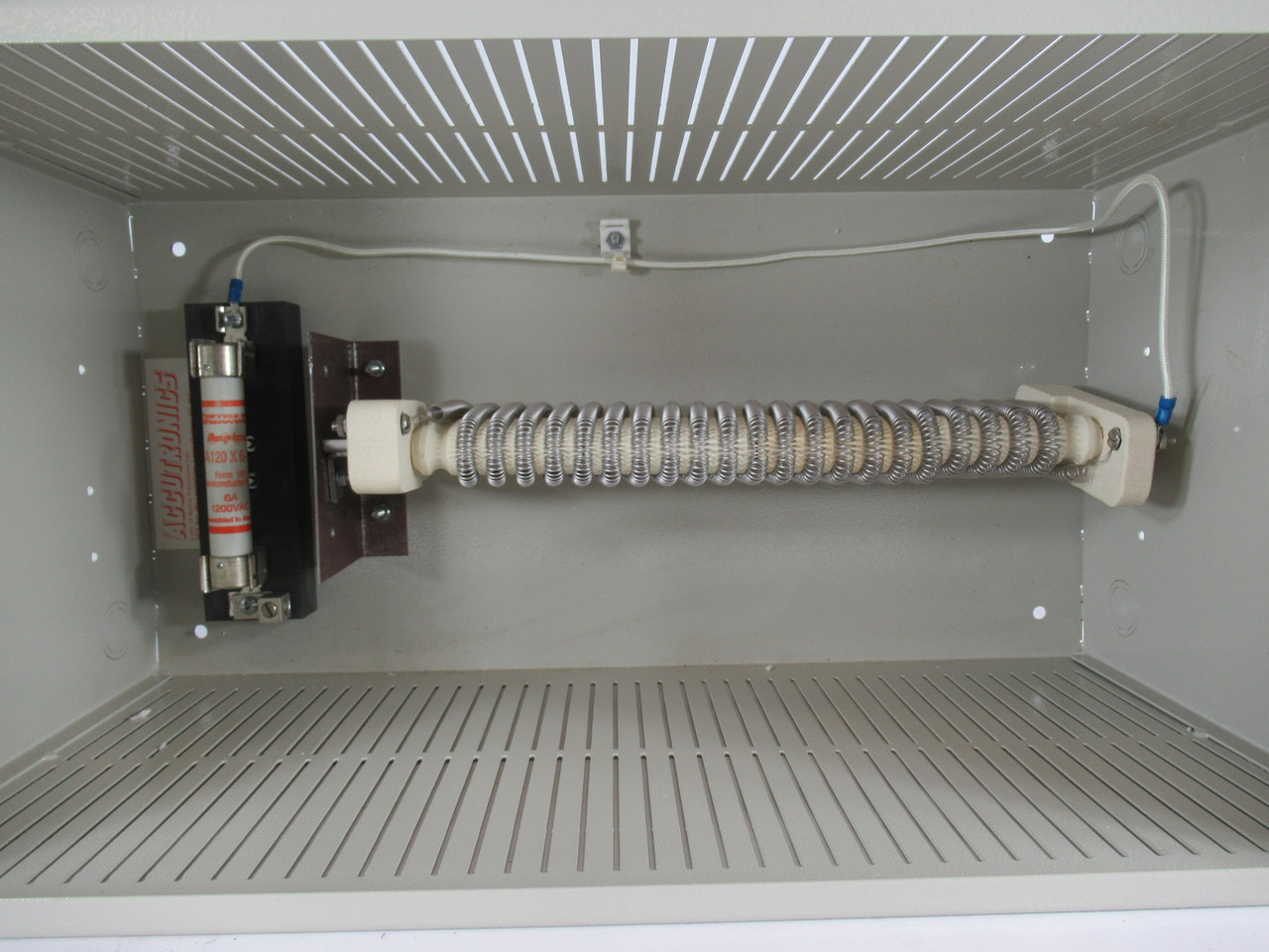 Accutronics DB57-010 Dynamic Brake Resistor 10HP 600V 6A 3Ph 60Hz SHELF WEAR NOP