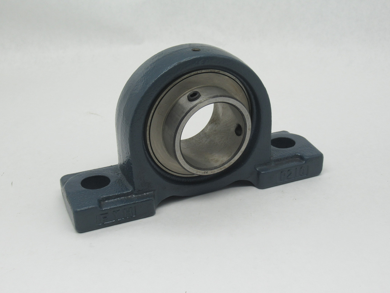 FYH UCP210-32G Pillow Block Bearing 2" Bore SHELF WEAR/NO GREASE FITTING NOP
