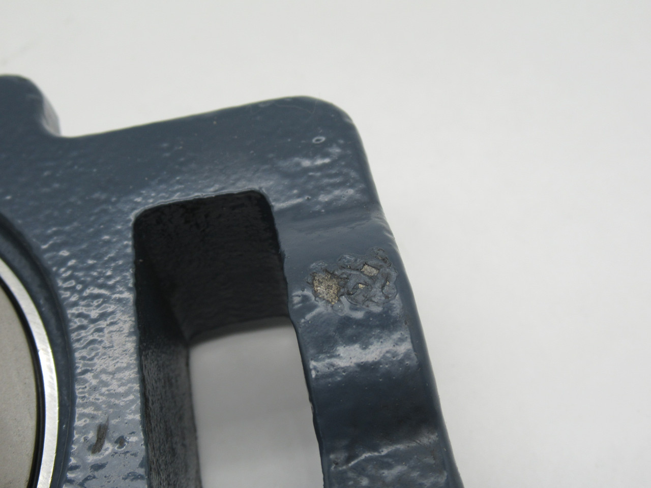 FYH UCT210-32 Take-Up Bearing 2" Bore SHELF WEAR/NO GREASE FITTING NEW