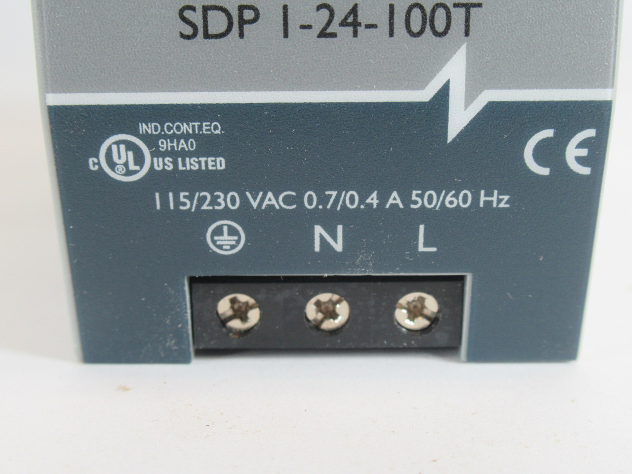 Sola SDP-1-24-100T Power Supply 24VDC 1.3A Out 115/230V 0.7/0.4A In BOX DMG NEW