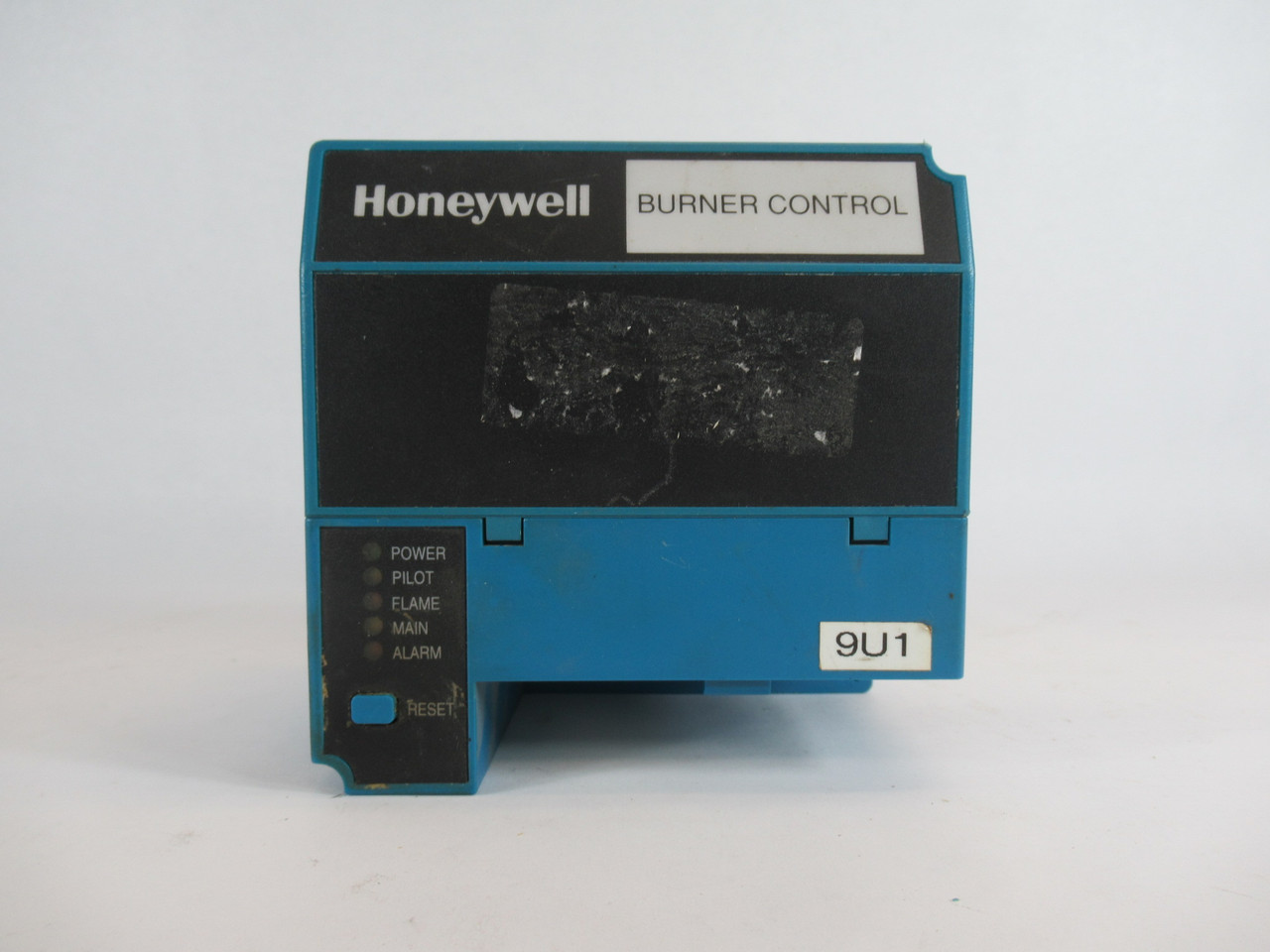 Honeywell RM7890A1015 Burner Control Relay Module 120VAC 50/60Hz USED