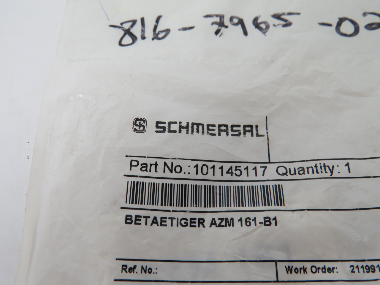 Schmersal 101145117 AZM161-B1 Safety Switch Actuator WRITING/HOLEY BAG NWB