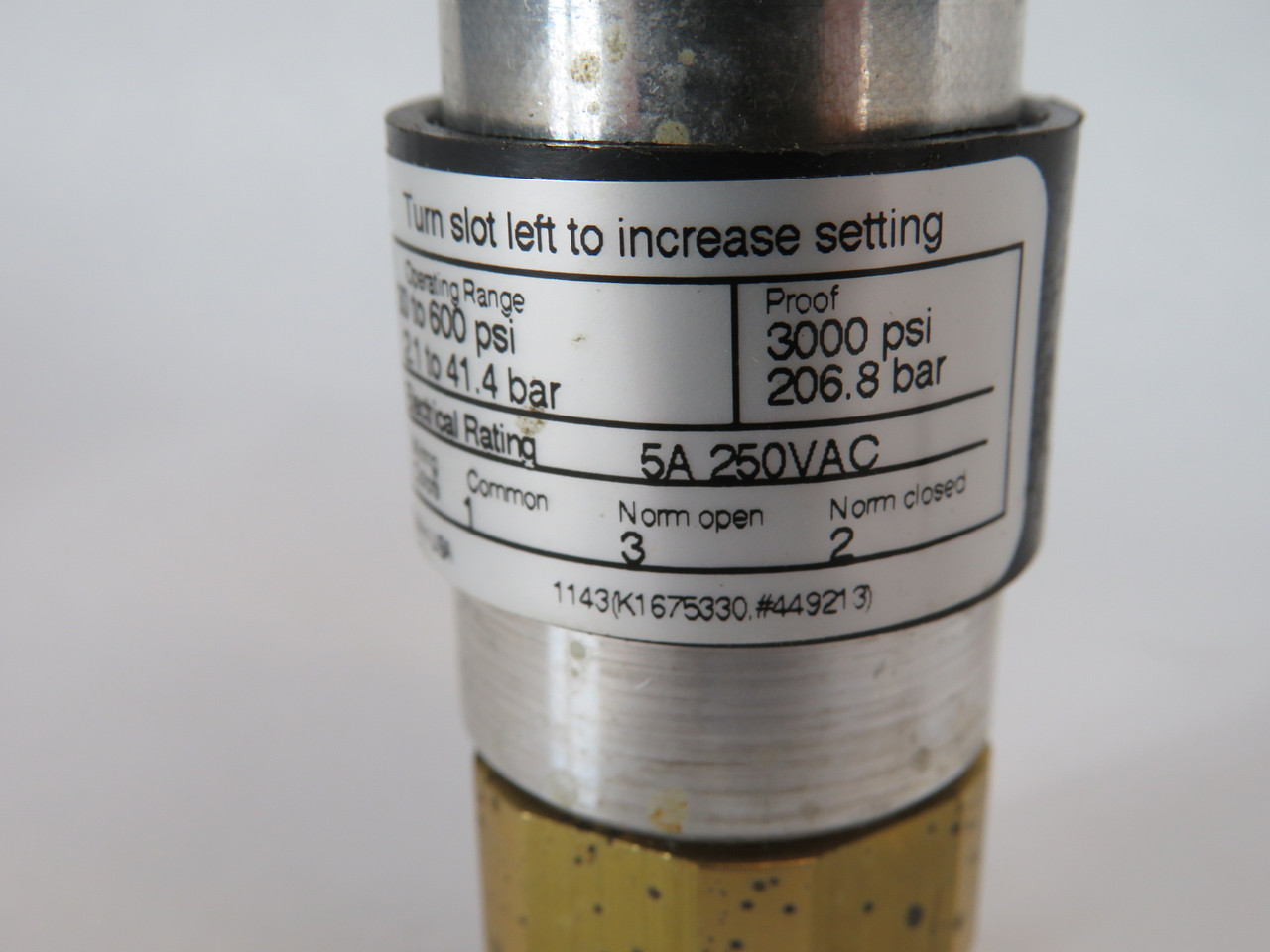 United Electric 10-F12 Pressure Switch 30-600 psi 2.1-41.4 bar SHELF WEAR NOP