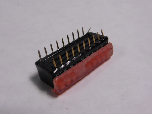 Amphenol 2-435802-0 Right Angle Dip Switch 20-Pin NOP