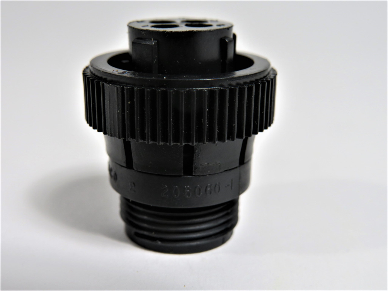 Amphenol 206060-1 Circular Connector 4-Position Socket NWB