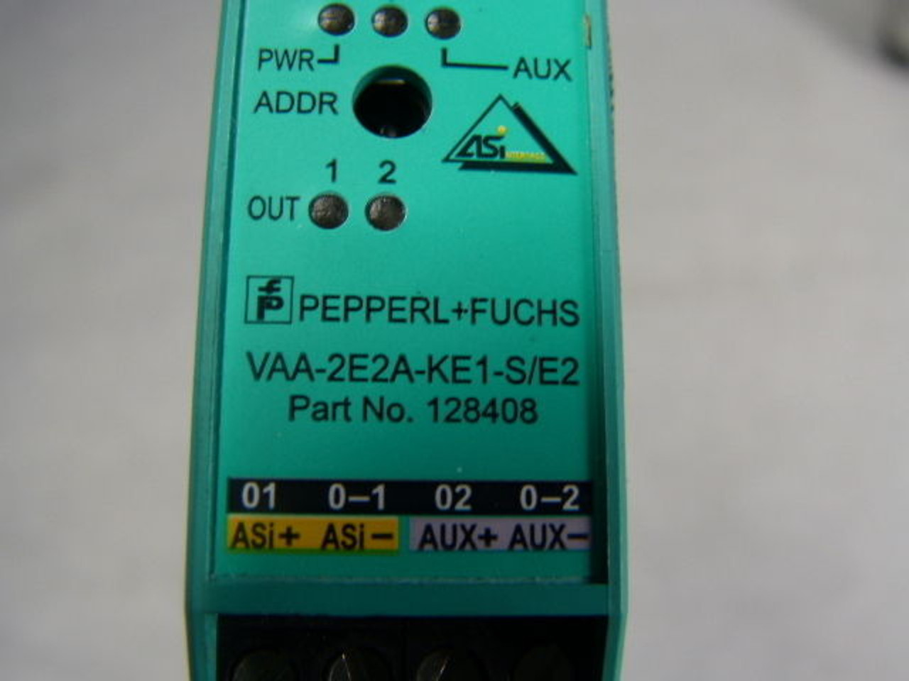 Pepperl+Fuchs VAA-2E2A-KE1-S/E2 AS-Interface Safety Module 26.5-31.6VDC USED