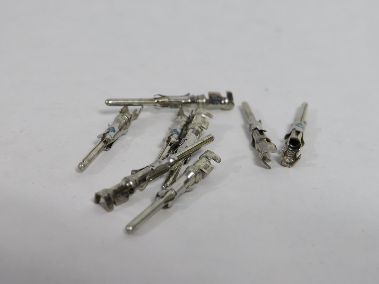 Amphenol 66099-2 Crimp Contact 16-18AWG 8-Pack NWB