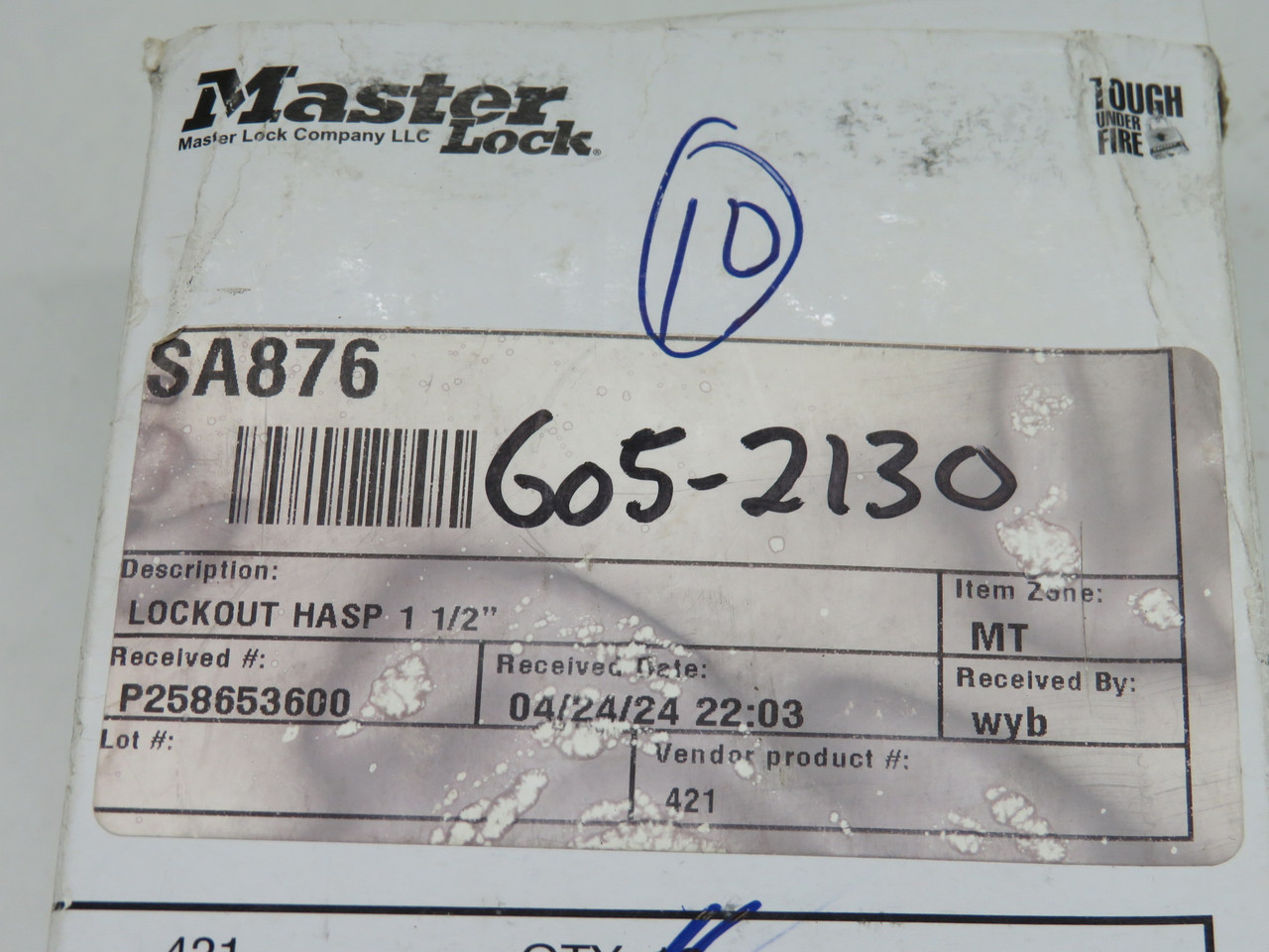 Master Lock 421 PA876 P61662 Lockout Hasp 1-1/2"JD Lot of 8 BOX DAMAGE NEW