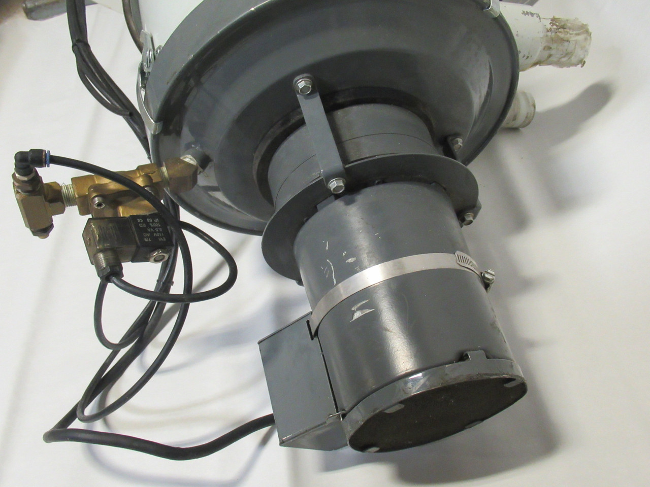 Hamilton Plastic Systems VL1210-175IXRF120 Material Loader 2HP 120V 1Ph USED