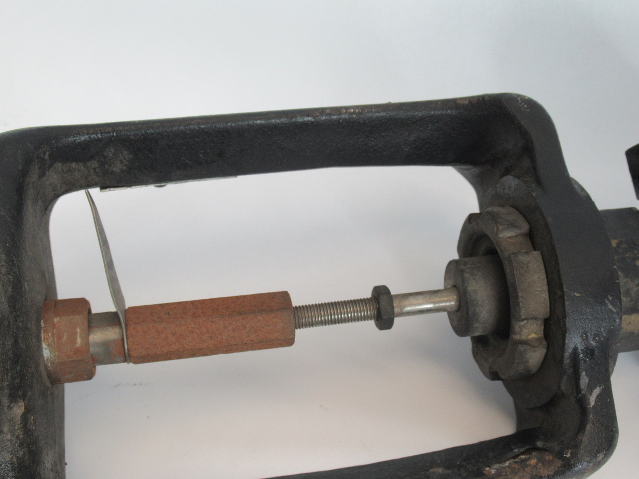 Taylor Lin-E-Aire Cast Iron Control Valve 1/2" NPT 8-15 psi SHELF WEAR USED