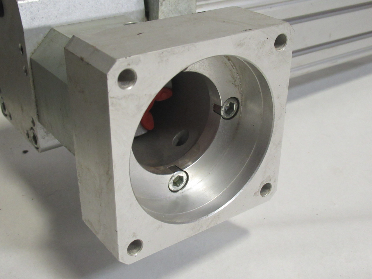 Festo 15169155 DGE-40-650-ZR-RF-RB Linear Actuator 40mm Size SHELF WEAR USED