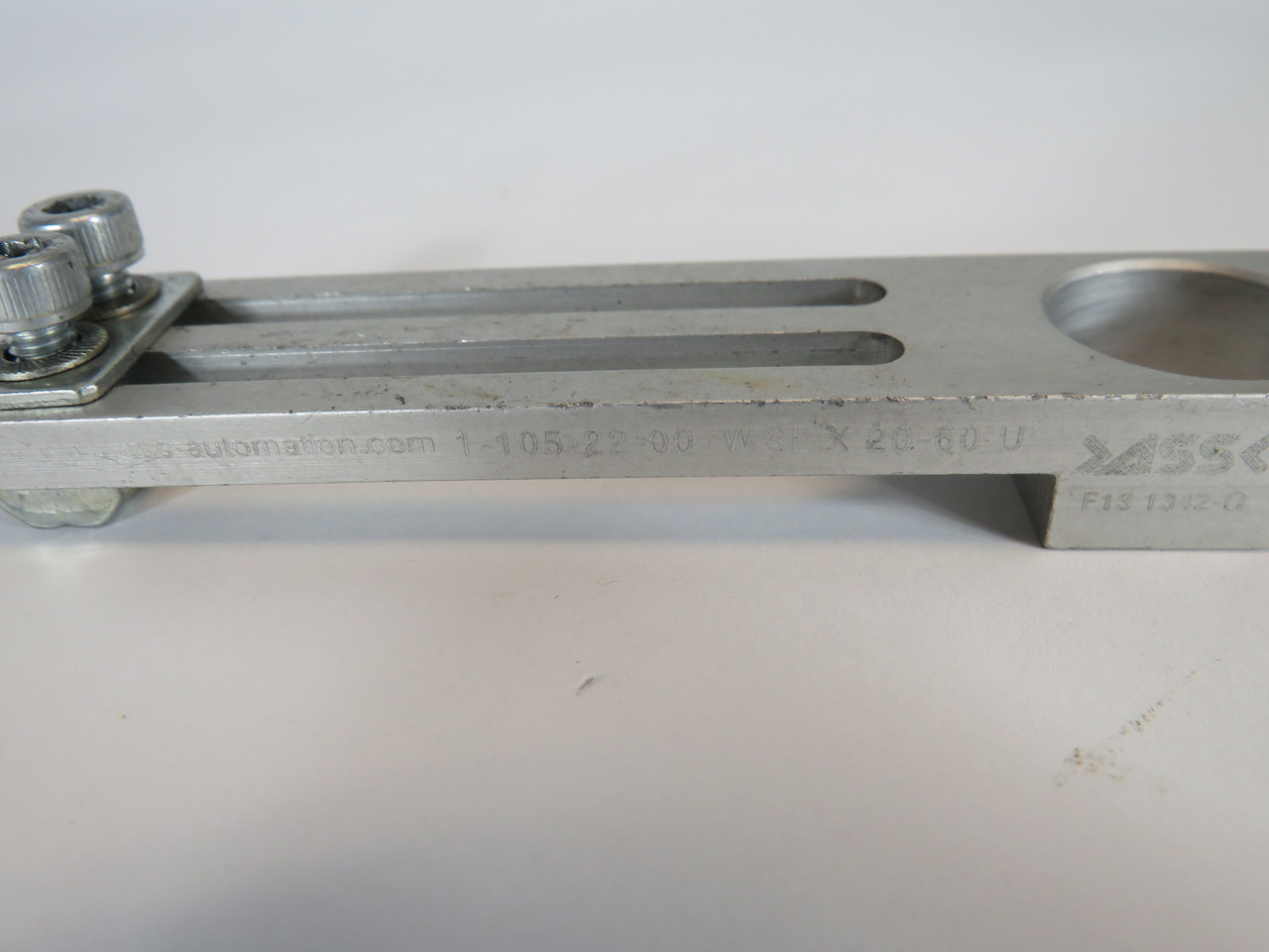 ASS 1-105-22-00 WSL-X-20-60-U Long Angle Clamp for Pneumatics USED