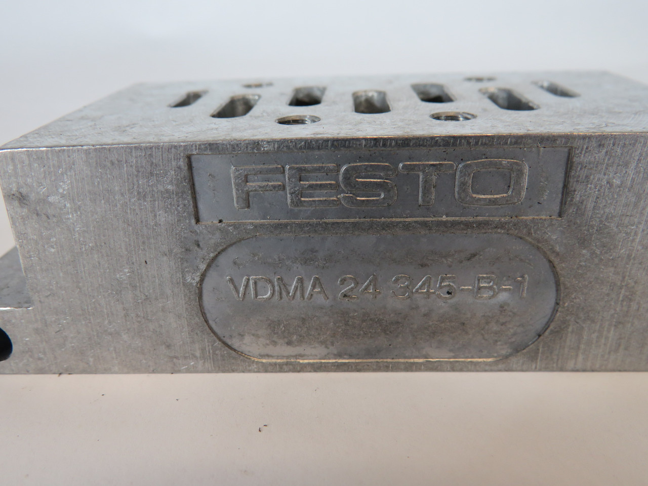 Festo VDMA-24-345-B-1 Solenoid Valve Base USED