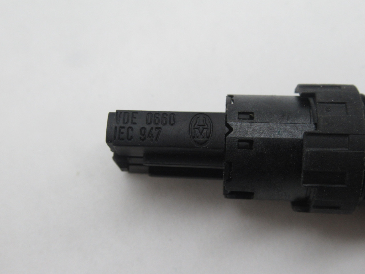 Moeller Q18D-RT 086713 Momentary Push Button Actuator Red Cap 250V 1W NOP