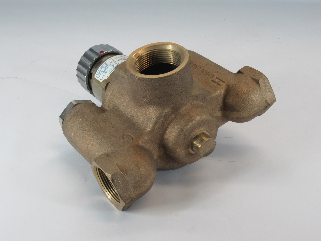 Symmons 5-700 Temperature Control Valve 1-1/4" Inlet 1-1/2" Outlet BOX DMG NEW