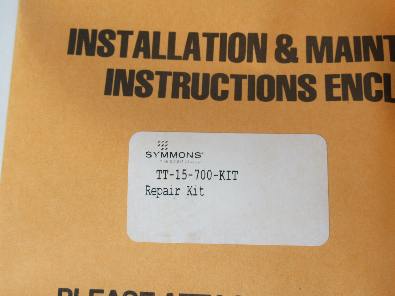 Symmons 5-700 Temperature Control Valve 1-1/4" Inlet 1-1/2" Outlet BOX DMG NEW