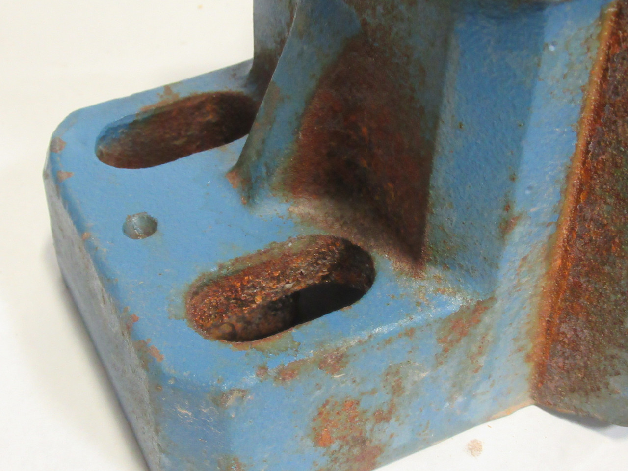 SKF SAFD-522 Pillow Block Bearing Housing 4-Bolt 200mm Seat Diam SHELF WEAR NOP