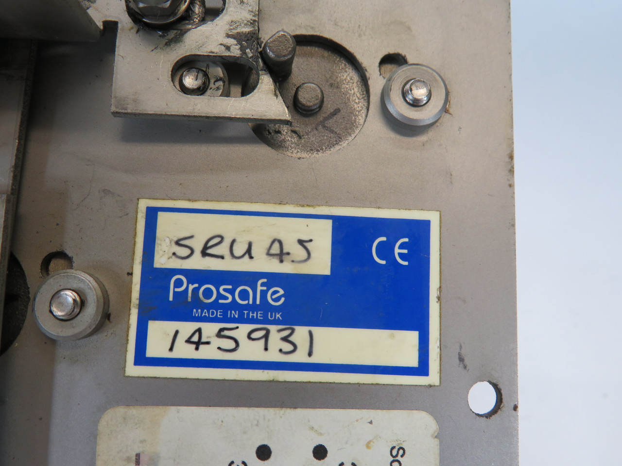 Sigma SRU45 Prosafe Illuminated Key Exchange Control Keycode Y 24VDC USED