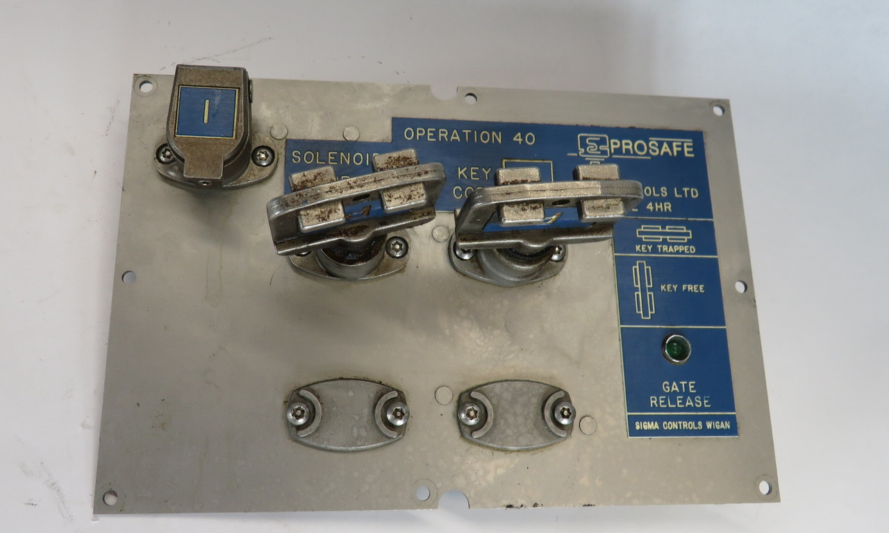 Sigma SRU45 Prosafe Illuminated Key Exchange Control Double Keycode P 24VDC USED