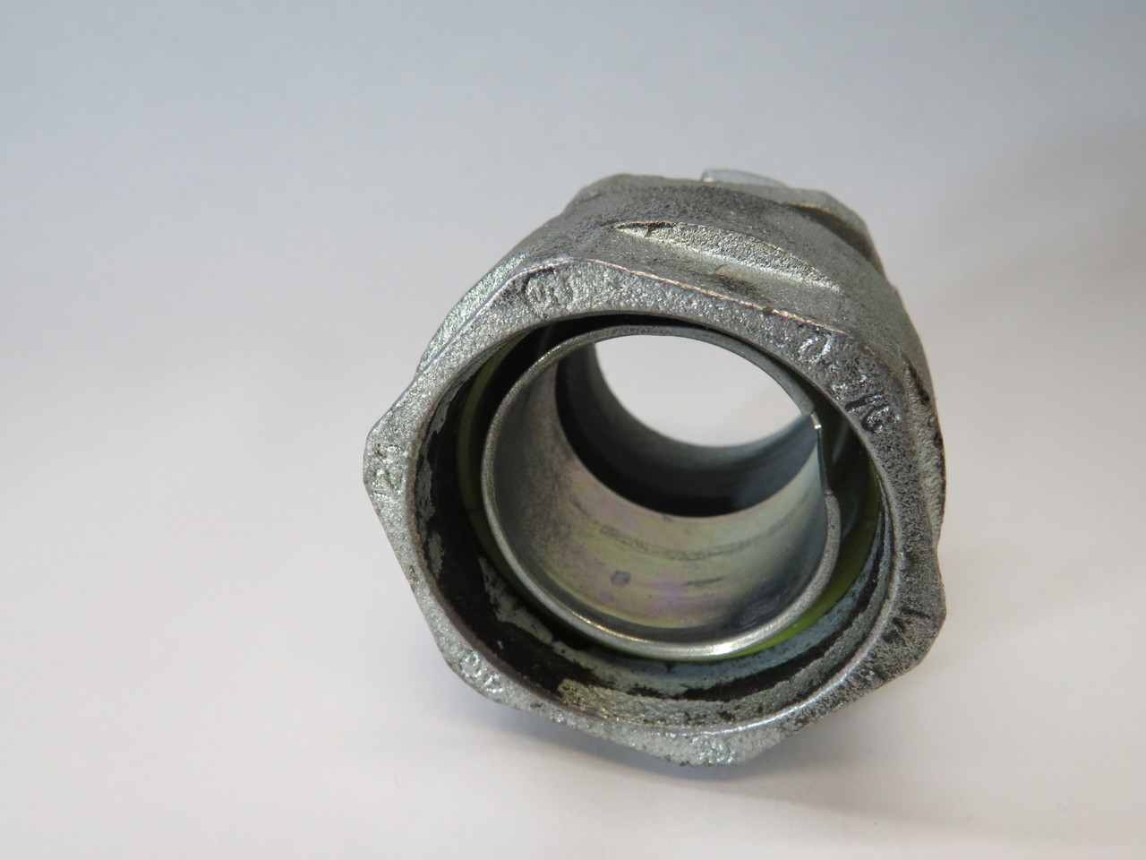 OZ-Gedney 4Q-125 Straight Liquidtight Connector 1-1/4" USED