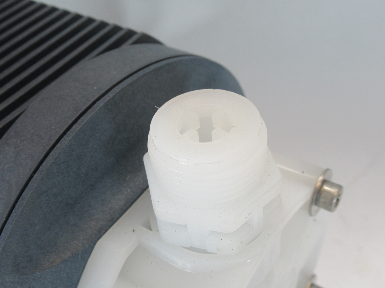 ProMinent S1BAH12035PVT0070N000 Metering Pump 11 gph 174 psi SHELF WEAR NOP