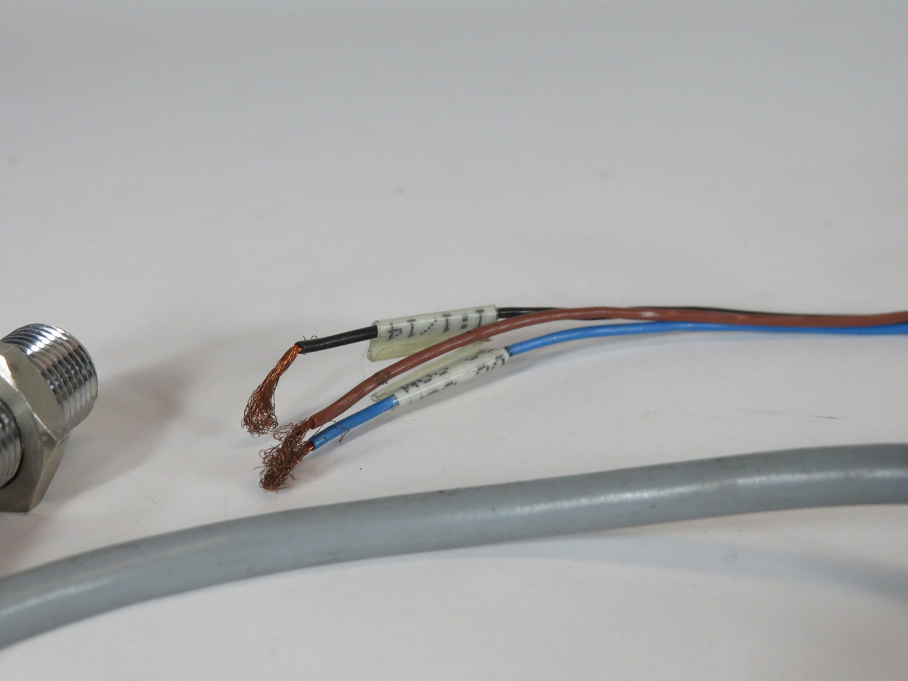 Turck BI2-G12-AN6X Proximity Switch 10-30 VDC 30" Cable USED