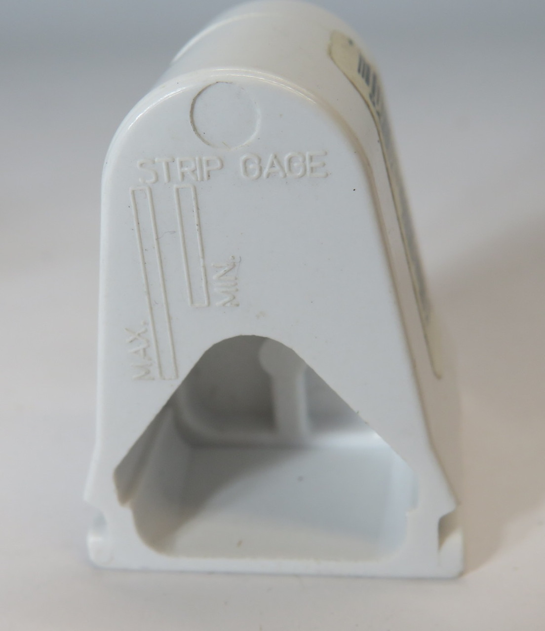 Leviton 2537 Standard Florescent Lampholder 660W 600V Lot of 4 NOP