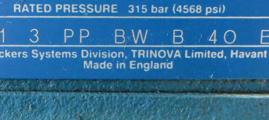 Vickers KAFDG5V-833C270NXVMFPD7H113 Directional Control Valve SHELF WEAR USED