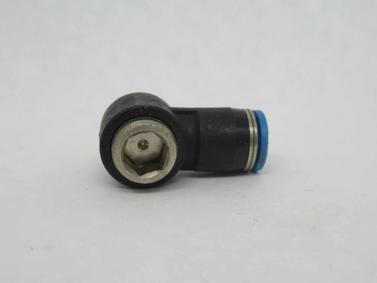 Festo 153100 QSLV-1/4-8-I Push-In L-Fitting R1/4" Thread 8mm Tubing OD USED