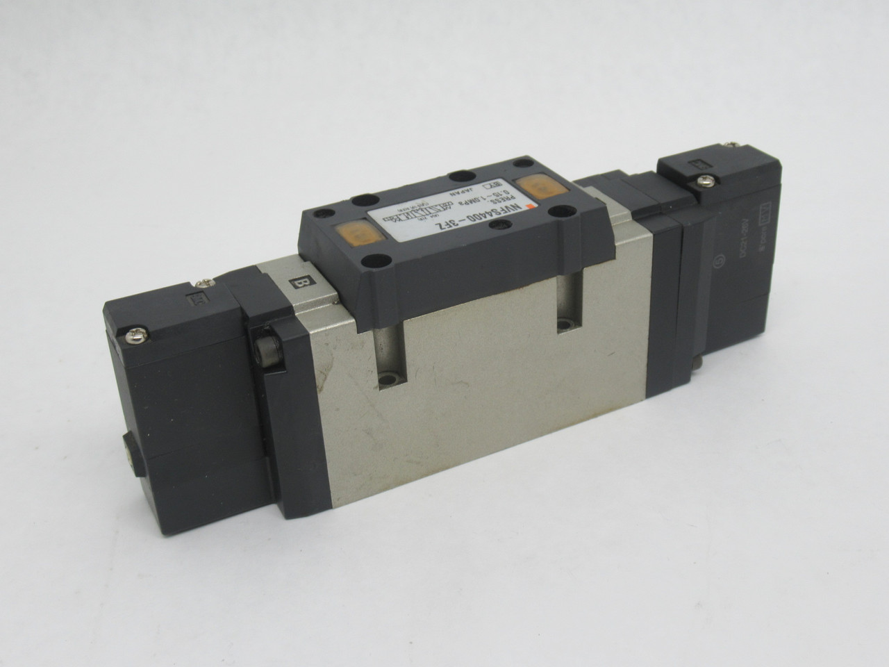 SMC NVFS4400-5FZ Piloted Solenoid Valve 21-26VDC 0.15-1.0 MPa SWAPPED COILS USED