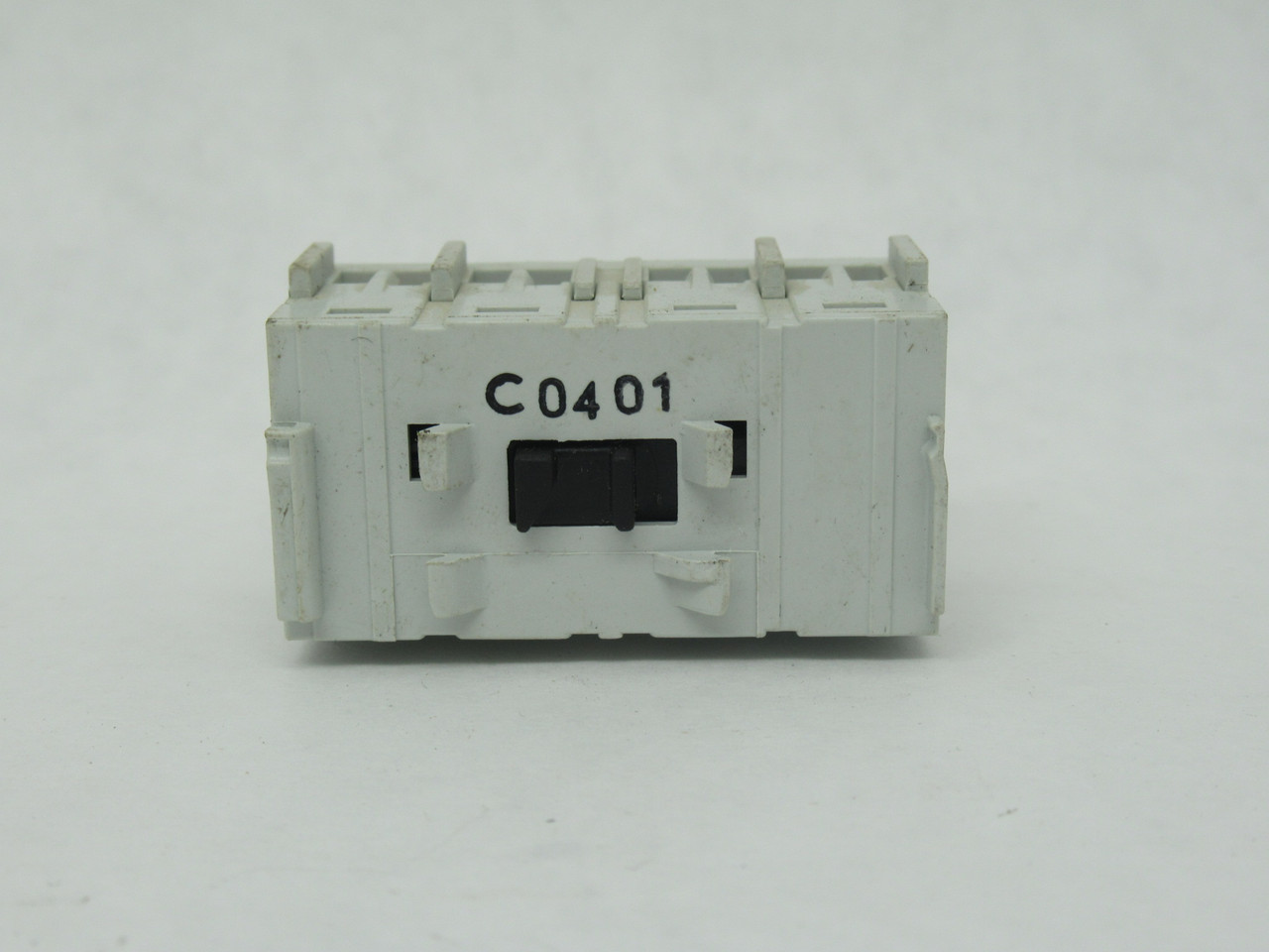 Allen-Bradley 195-MB11 Ser A Auxiliary Contact Adder Deck 500V 10A 1NO 1NC USED