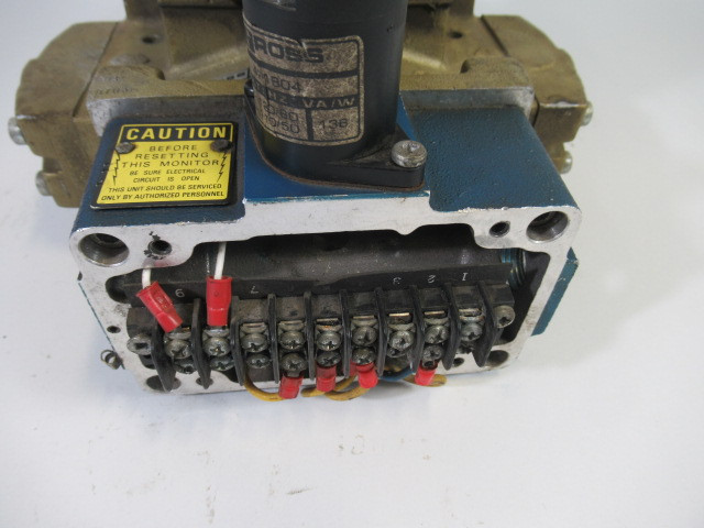 Ross 3573A4201Z Double Air Valve w/421B04 *No Cover* 2-8.5 bar 3/4 NPT USED