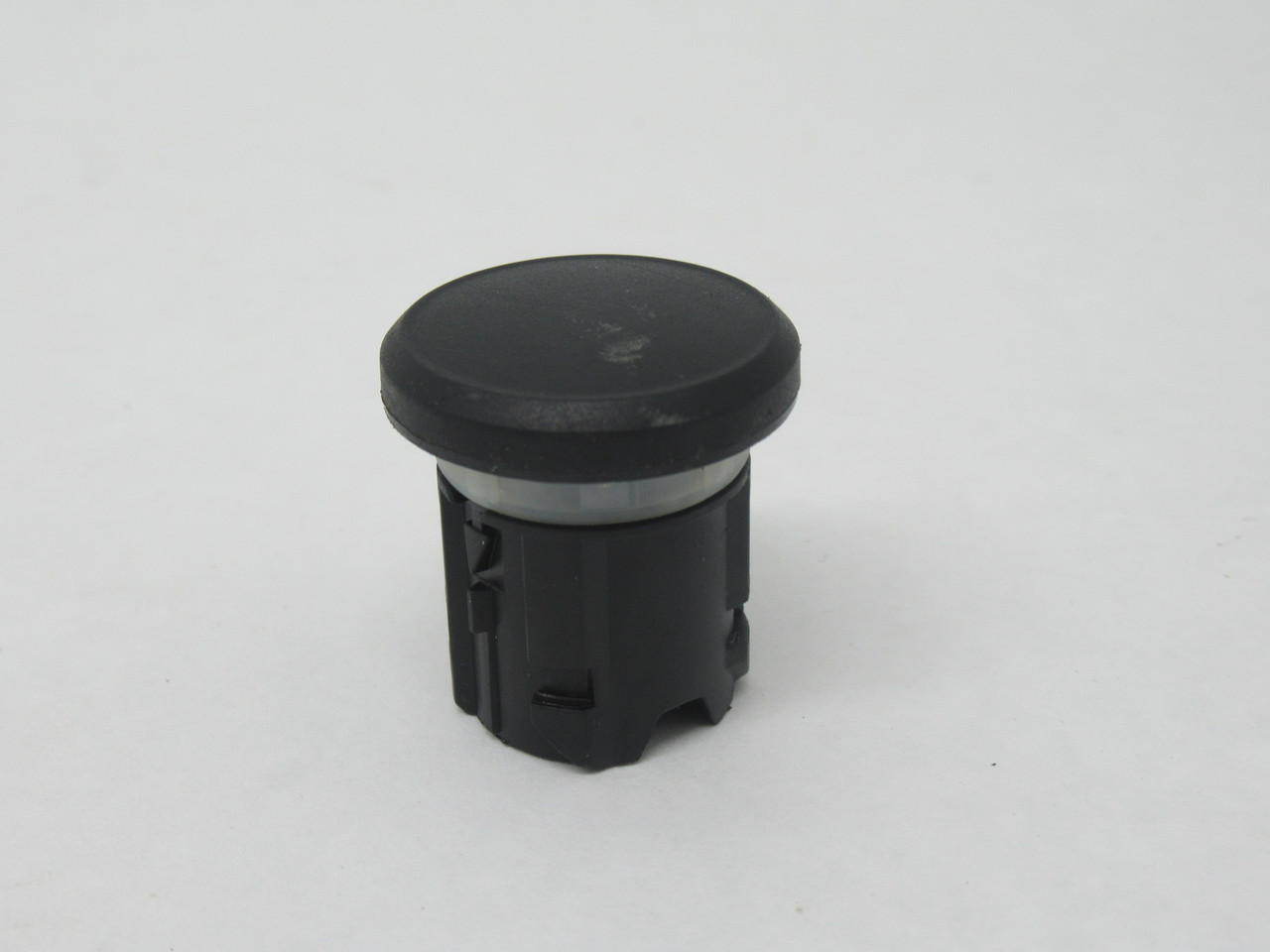 Siemens 3SU1900-0FA10-0AA0 Black Plastic Sealing Plug 22mm USED