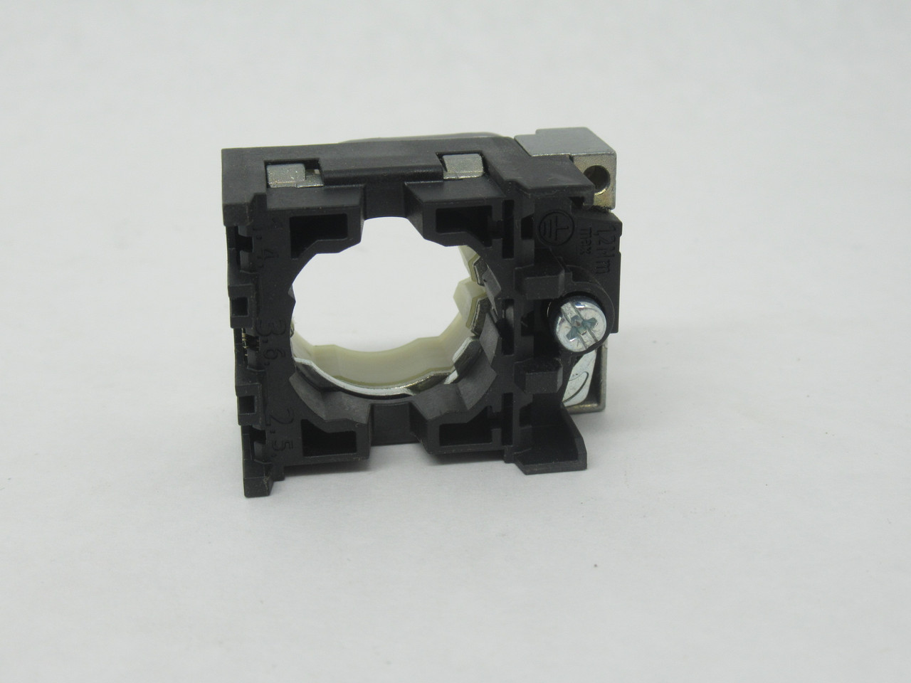Siemens 3SU1510-0AA10-0AA0 Metal Holder 3-Way USED